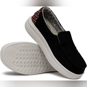EUC Hey Dude Women’s Misty Rise Black Palm Shoes Size 8.